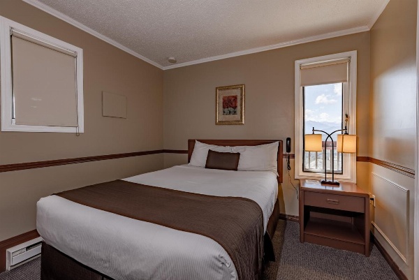 Radium Chalet Main image