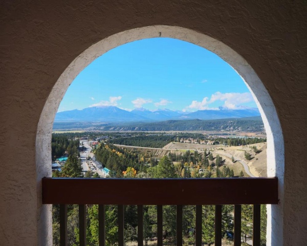 Radium Chalet image 8