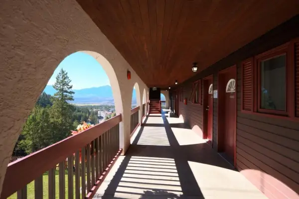 Radium Chalet 10